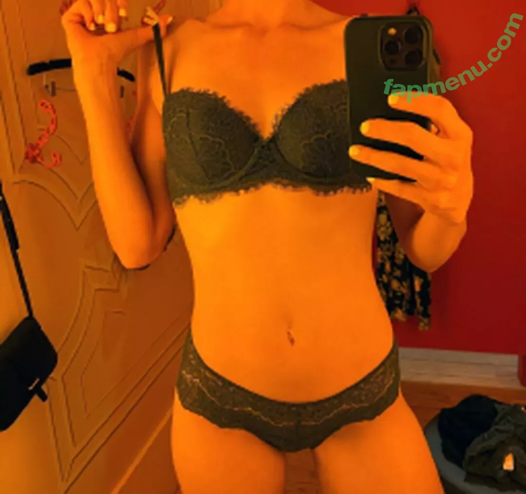 Serenity Cox nude photo #0388 (Hotwife / serenitycox / serenitycoxto)