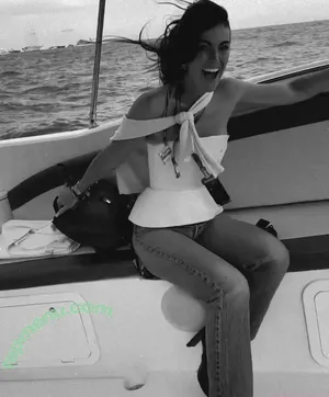 Serinda Swan / serindaswan nude photo #0624