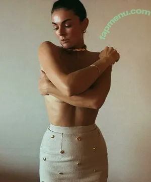 Serinda Swan / serindaswan nude photo #0690
