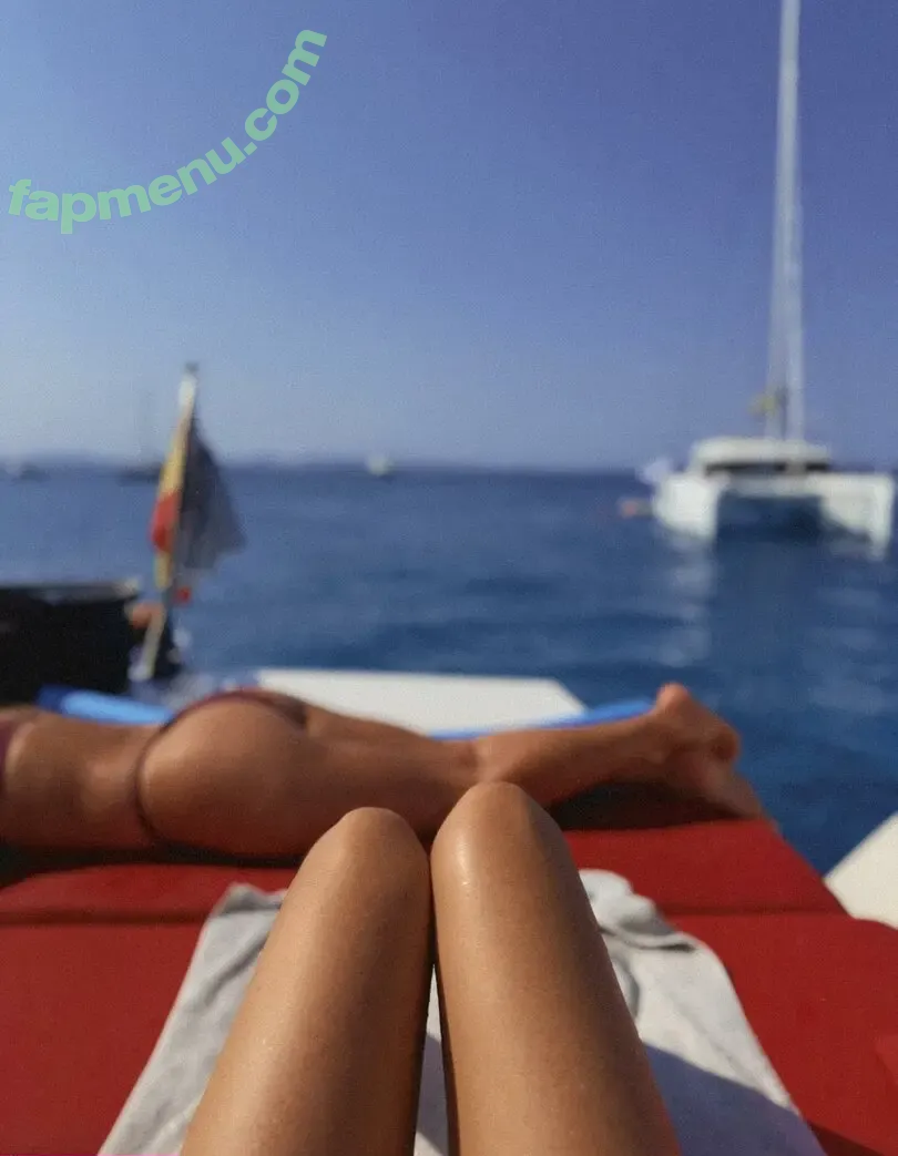 Serinda Swan nude photo #0728 (serindaswan)