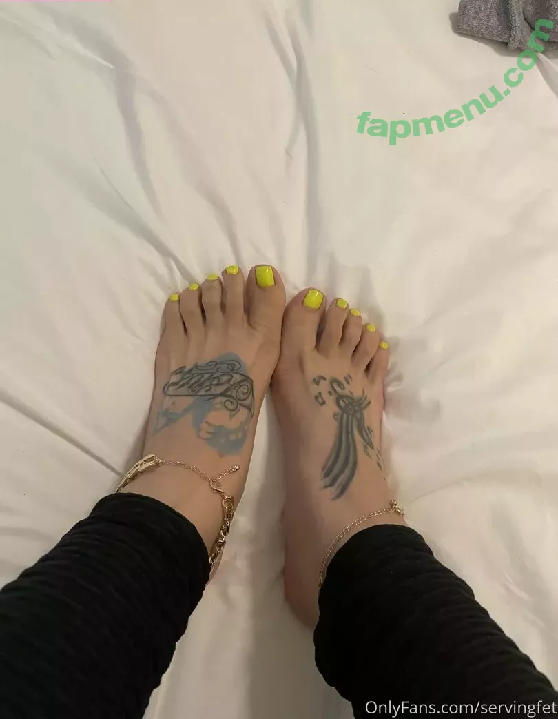 servingfet nude photo #0003 (ladyasshh_)