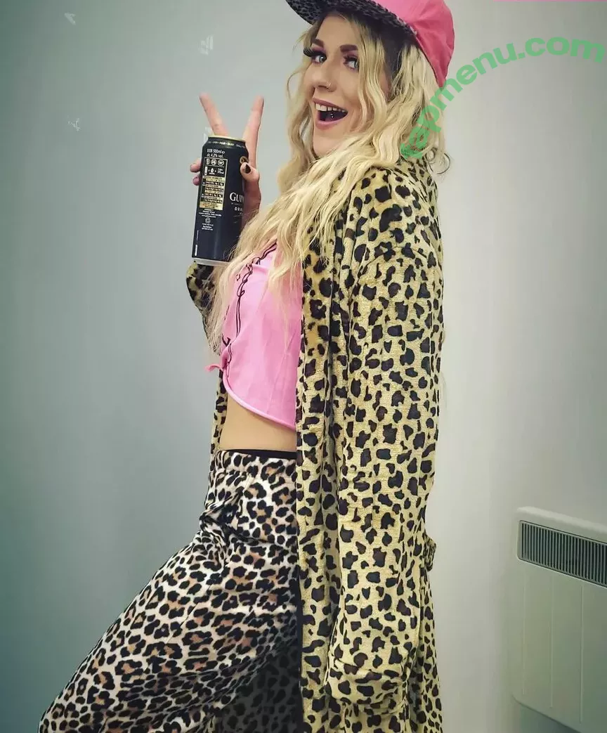 Session Moth Martina nude photo #0068 (mothfromdaflats / session_moth_martina / sessionmoth)
