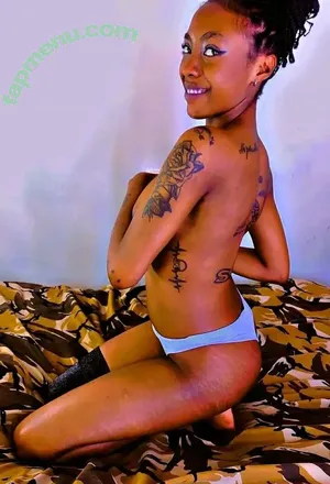  nude photo #0004