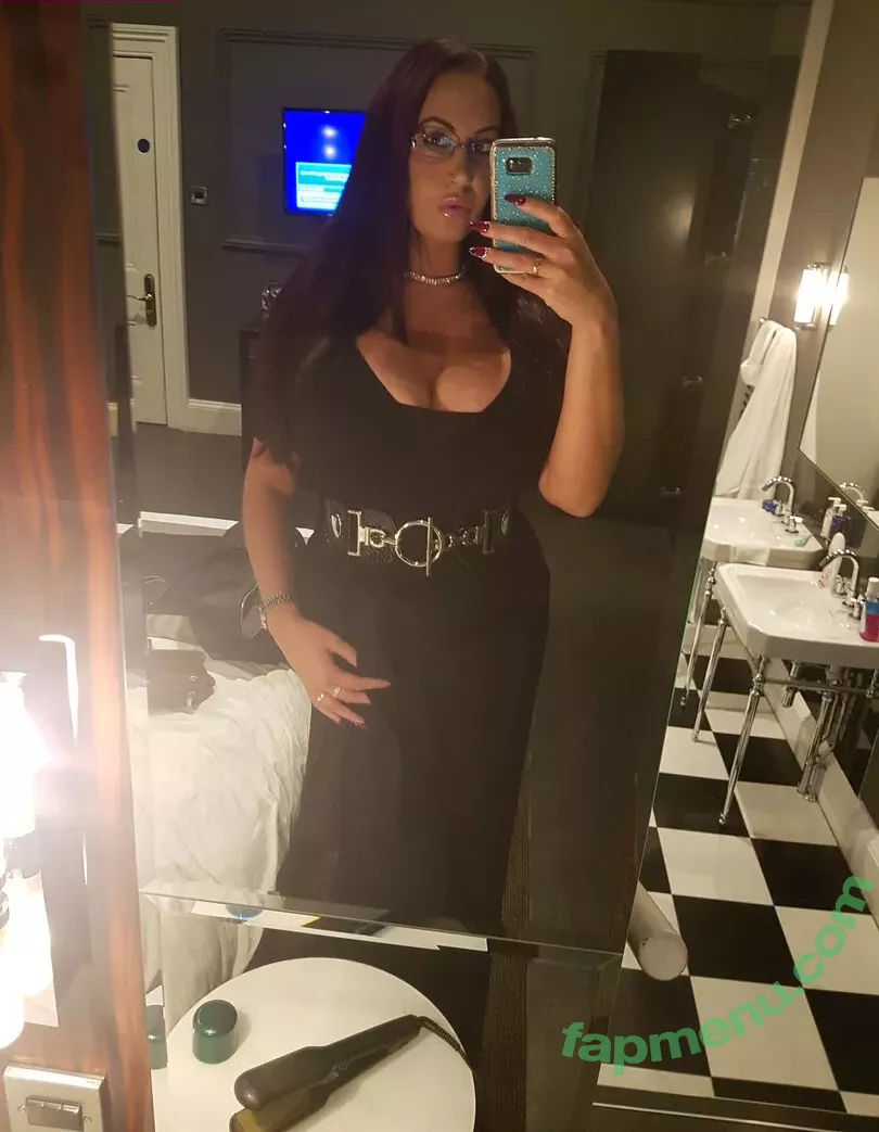 sexyemmabutt nude photo #0401 (sexyemmabutt)
