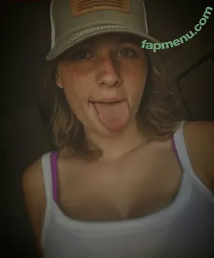 Sexymomma420 / madisonmeyers617 / thicccccmomma nude photo #0003
