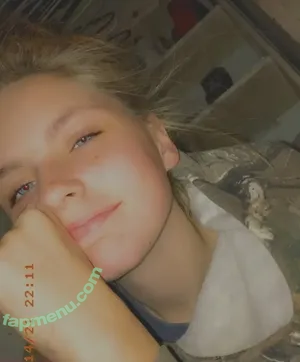 Sexymomma420 / madisonmeyers617 / thicccccmomma nude photo #0005