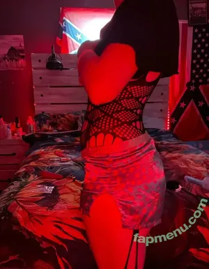Sexymomma420 / madisonmeyers617 / thicccccmomma nude photo #0030