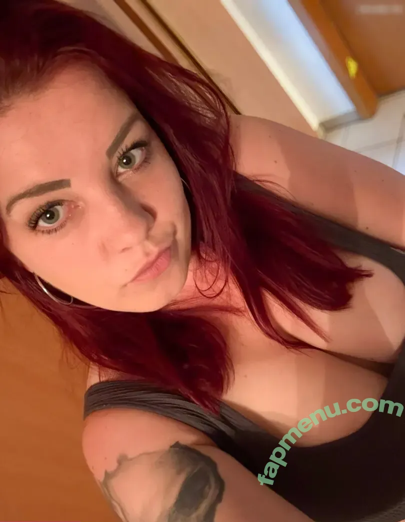 SexyRedPacy nude photo #0003 (SexyRedPacy)