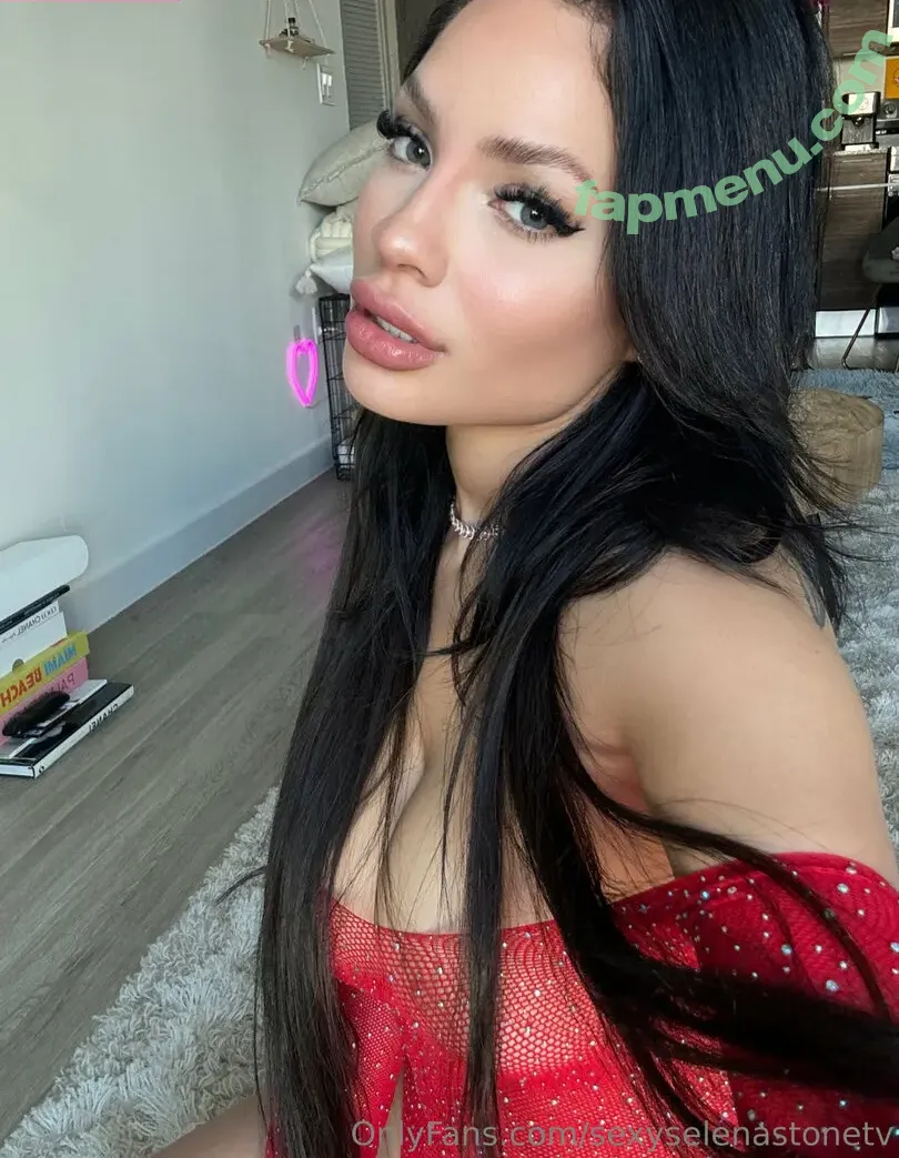 sexyselenastonetv nude photo #0008 (sexyselenastonetv)