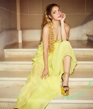 Shakira / shakkira nude photo #1373