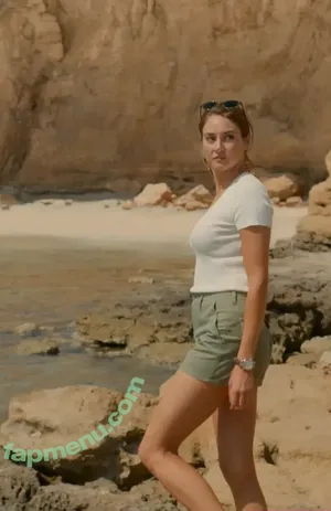 Shaliene Woodley / shailenewoodley nude photo #0645