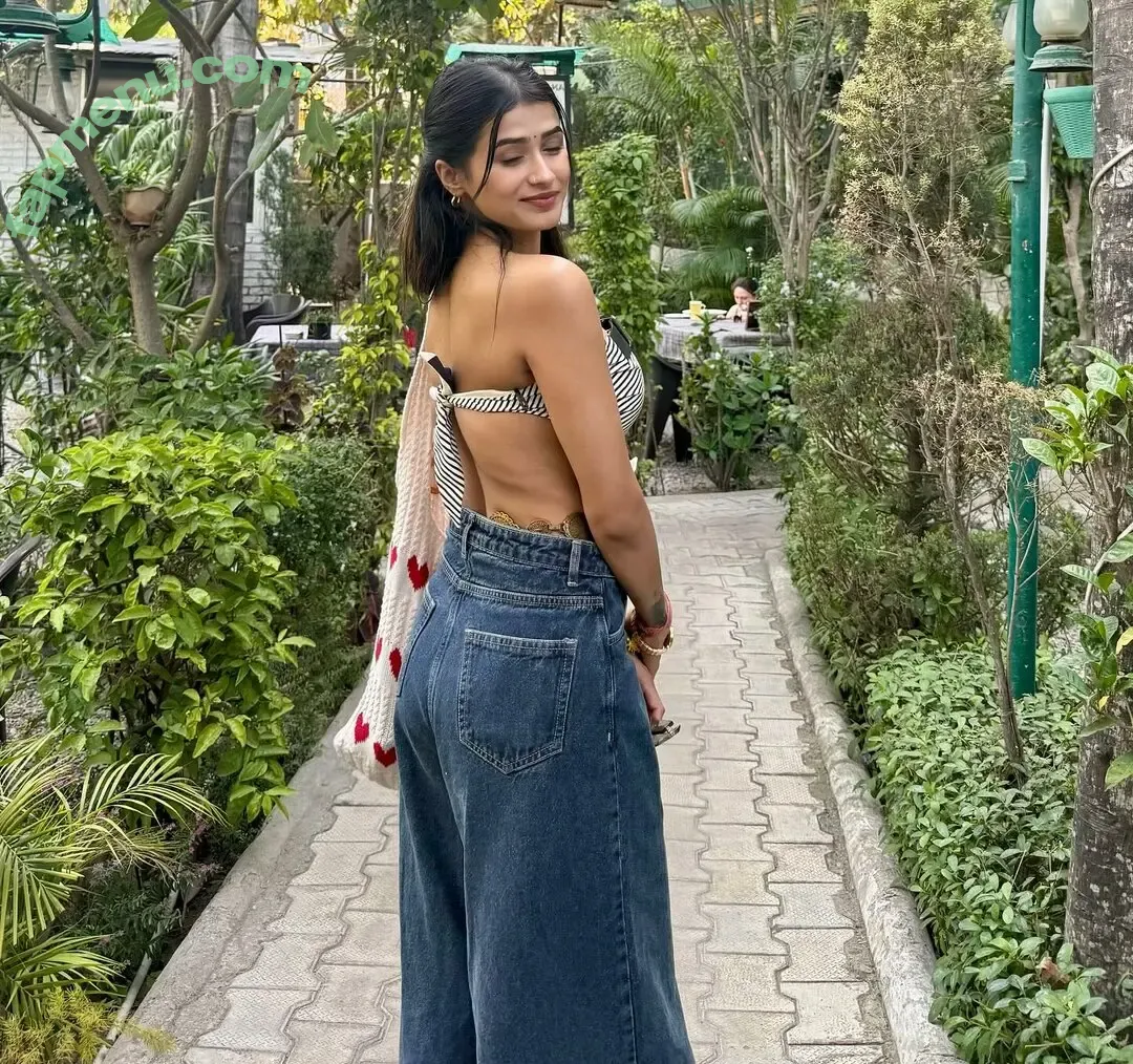 Shambhavi Singh nude photo #0077 (shambhavi1997)