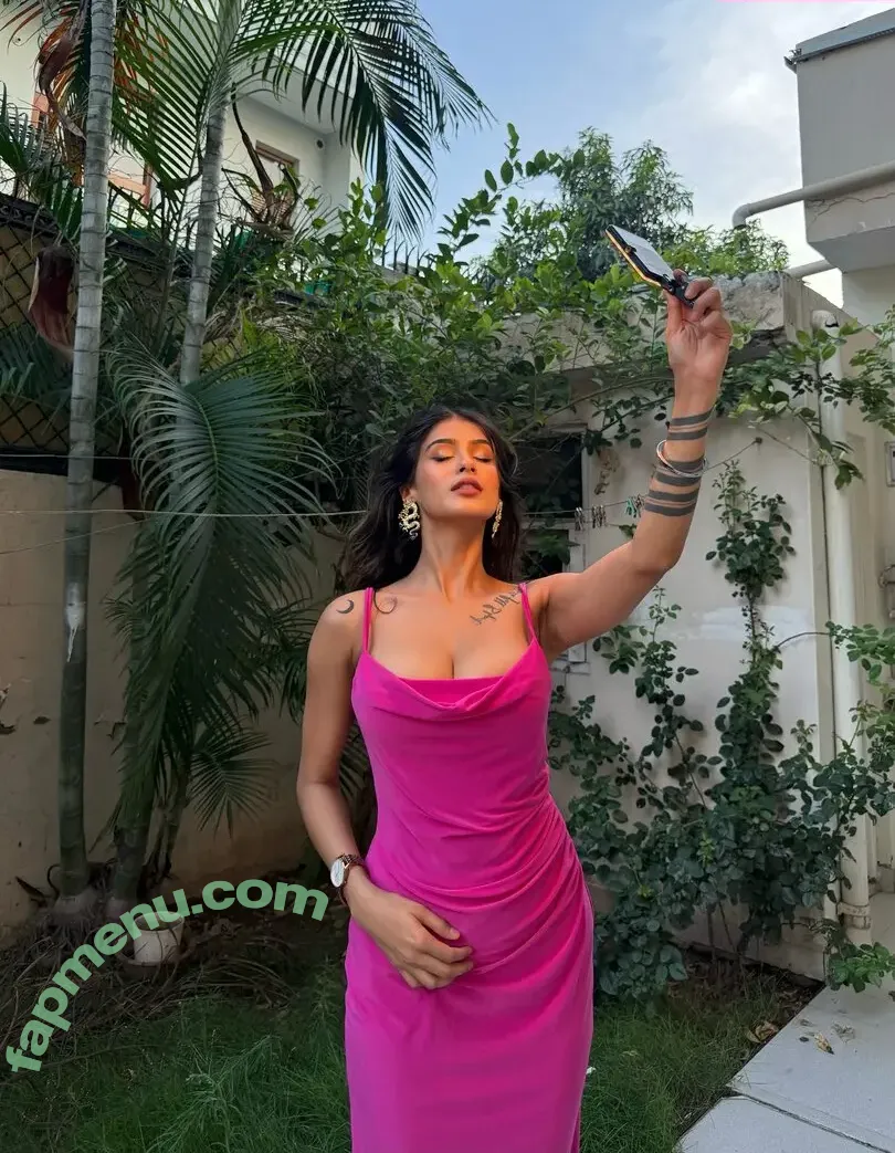 Shambhavi Singh nude photo #0093 (shambhavi1997)