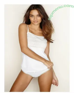 Shanina Shaik / shaninamshaik nude photo #0051