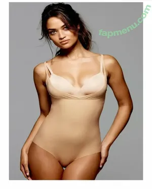 Shanina Shaik / shaninamshaik nude photo #0052