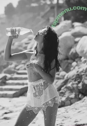 Shanina Shaik / shaninamshaik nude photo #0083