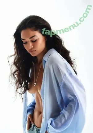 Shanina Shaik / shaninamshaik nude photo #0152