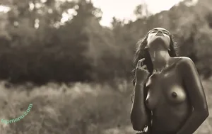 Shanina Shaik / shaninamshaik nude photo #0159
