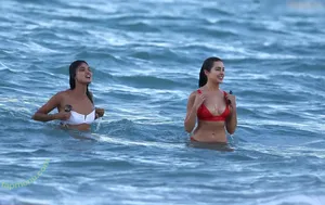 Shanina Shaik / shaninamshaik nude photo #0299