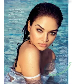 Shanina Shaik / shaninamshaik nude photo #0319