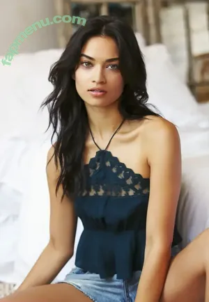 Shanina Shaik / shaninamshaik nude photo #0420