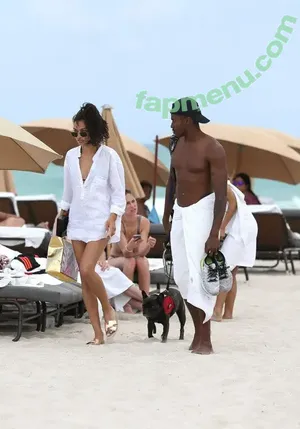Shanina Shaik / shaninamshaik nude photo #0537