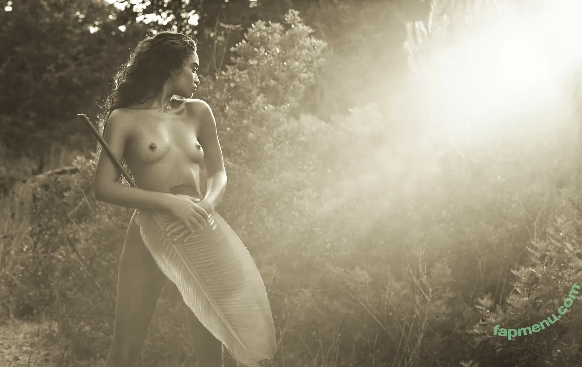 Shanina Shaik nude photo #0013 (shaninamshaik)