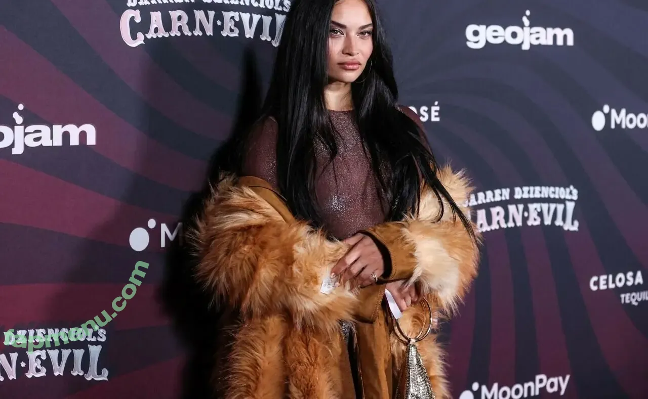 Shanina Shaik nude photo #0134 (shaninamshaik)