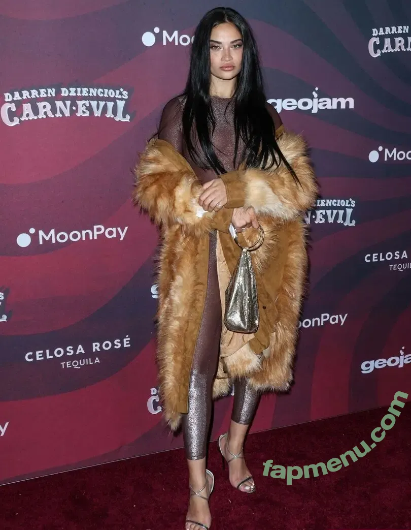 Shanina Shaik nude photo #0140 (shaninamshaik)