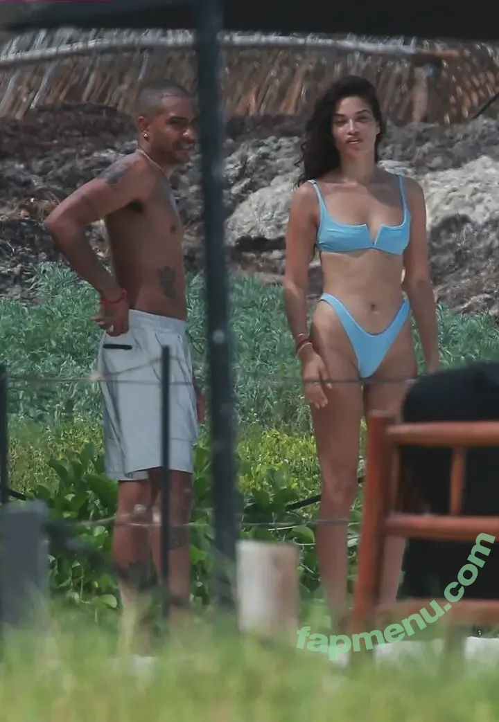 Shanina Shaik nude photo #0166 (shaninamshaik)