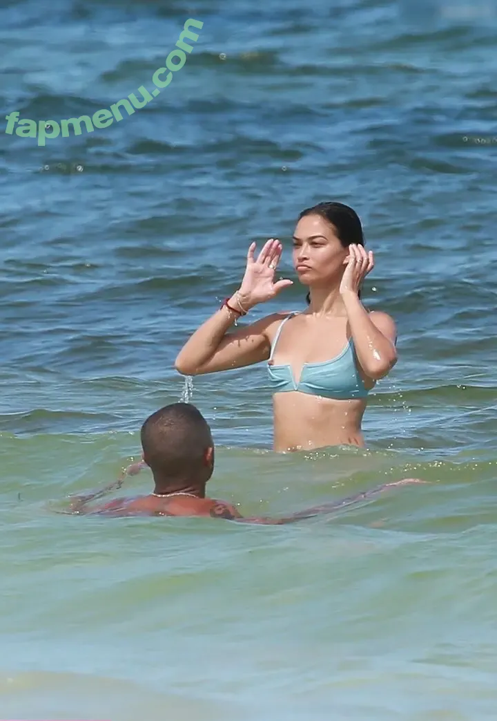 Shanina Shaik nude photo #0173 (shaninamshaik)