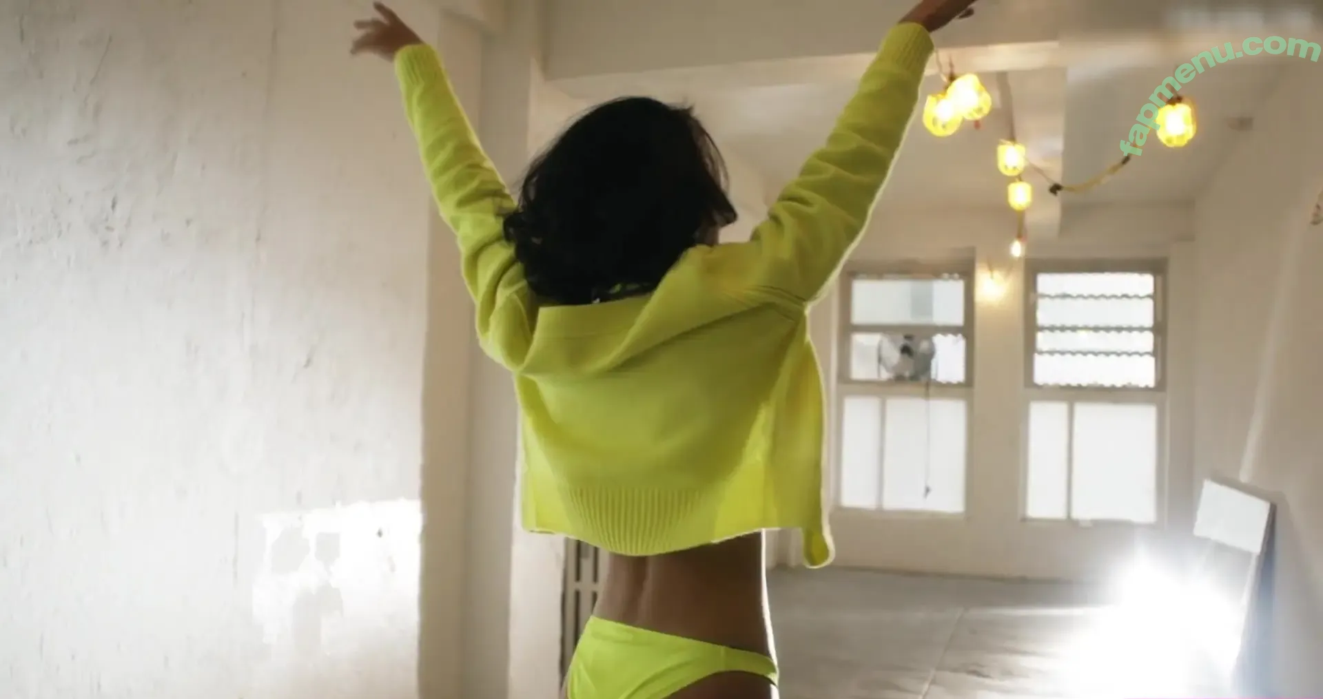 Shanina Shaik nude photo #0281 (shaninamshaik)
