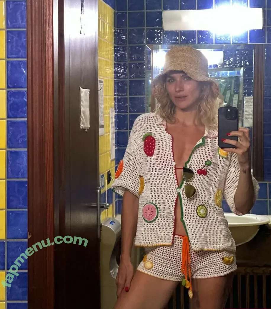 Shantel VanSanten nude photo #0888 (therealshantel)
