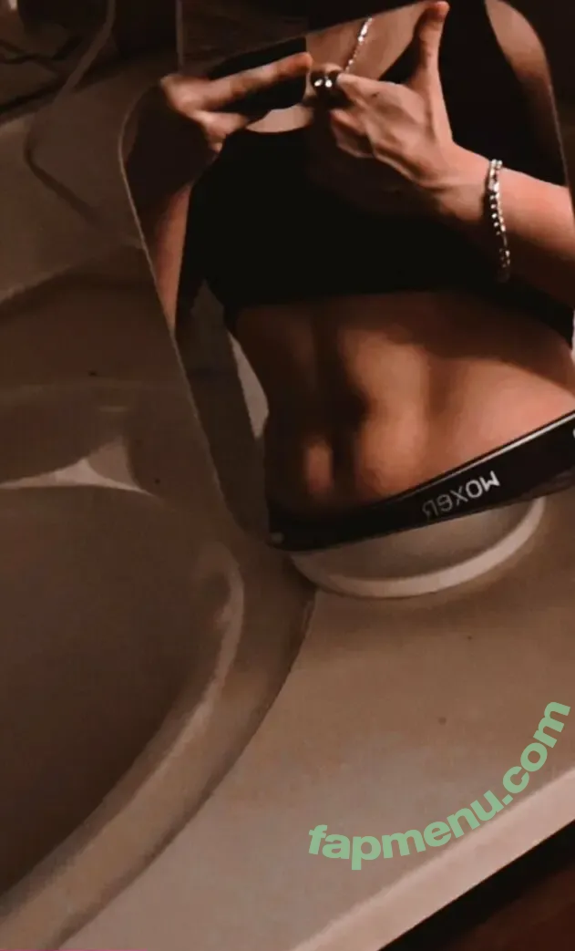 sharkmaross nude photo #0026 (sharkmaross)