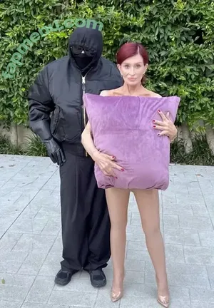 Sharon Osbourne / sharonosbourne nude photo #0008