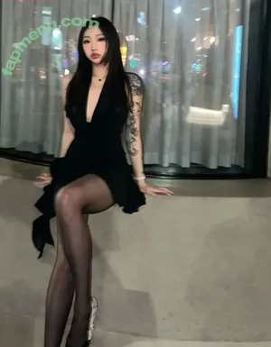 Sharon.zxt / shiorichii nude photo #0076