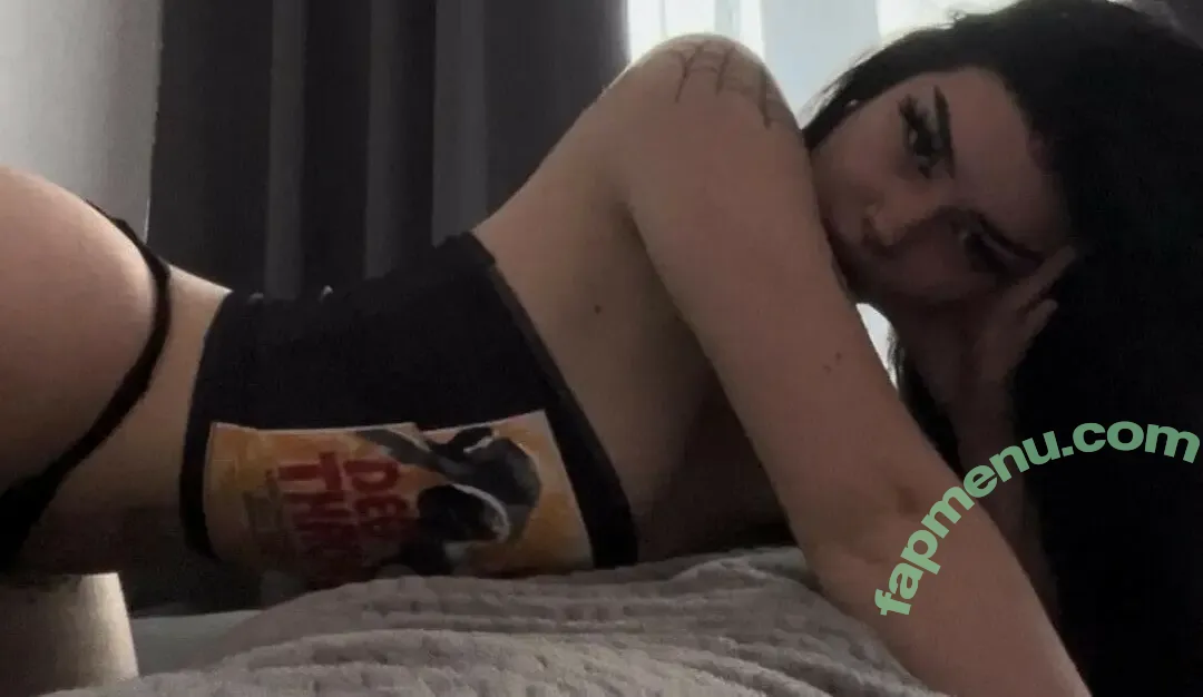 shawtysuzi nude photo #0001 (badbshawty333)