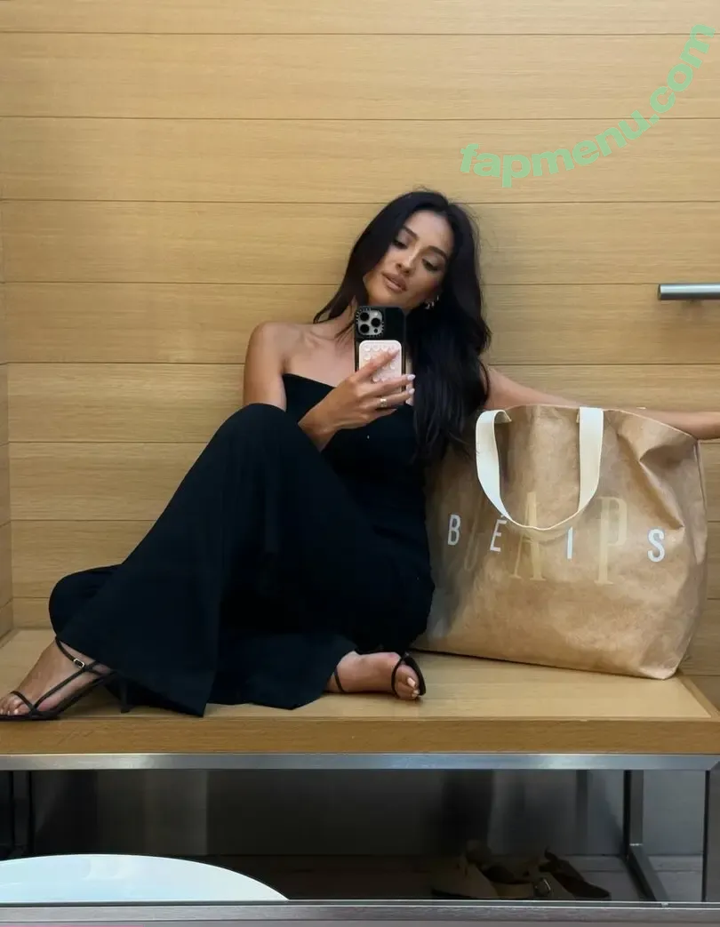 Shay Mitchell nude photo #0780 (shaymitchell)
