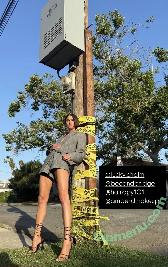 Shelley Hennig nude photo #0193 (shelleyhennig)