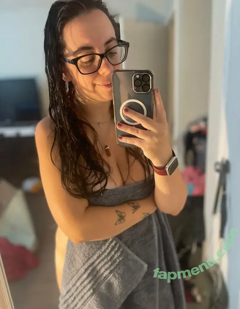 shellybellyx nude photo #0021 (shellybellyxo)