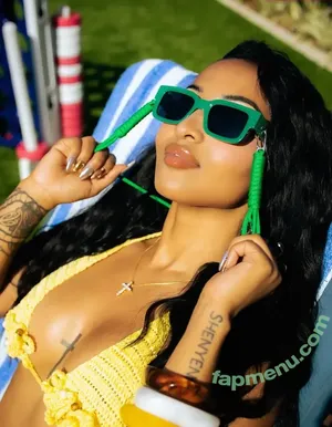 Shenseea nude photo #0268