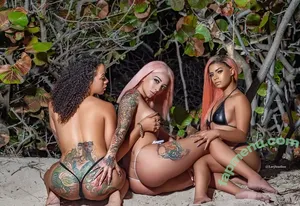 shesoicy / shesooicy nude photo #0008