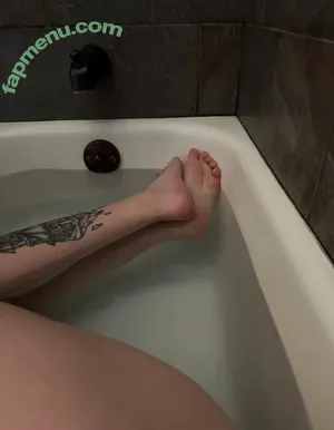  nude photo #0004