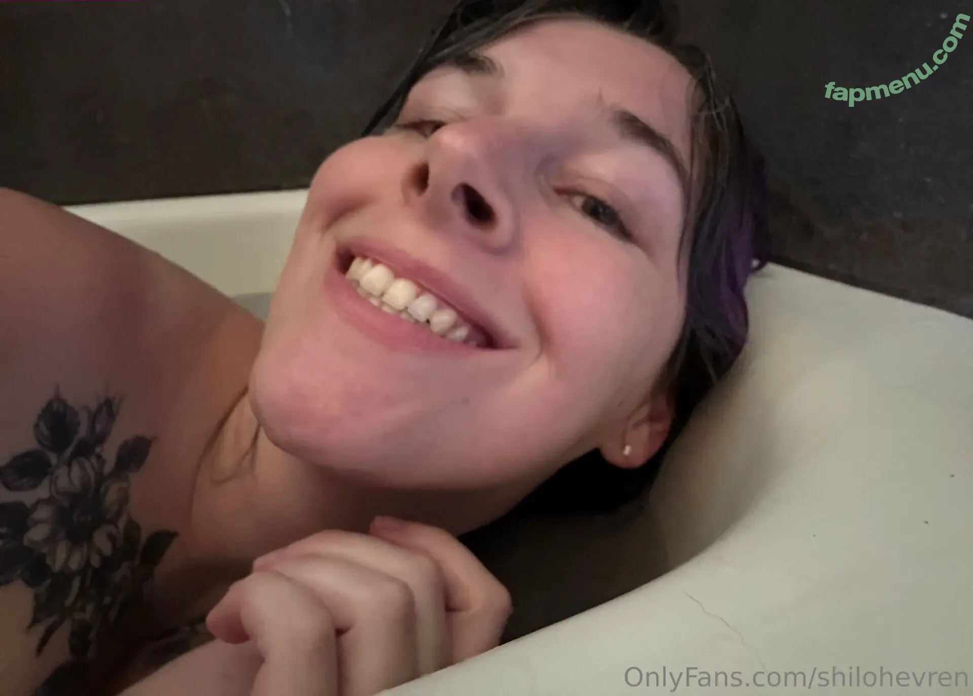 shilohevren nude photo #0003 (shilohevren)