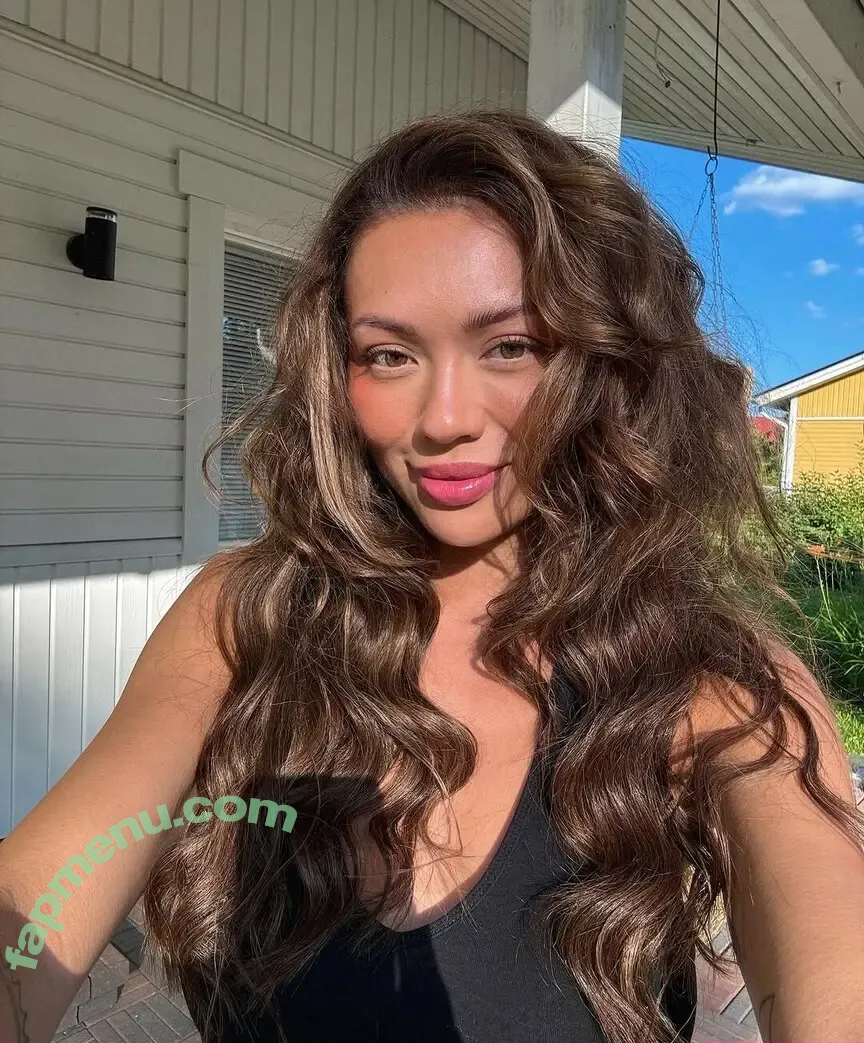 Shirly Karvinen nude photo #0014 (shirlykarvinen)