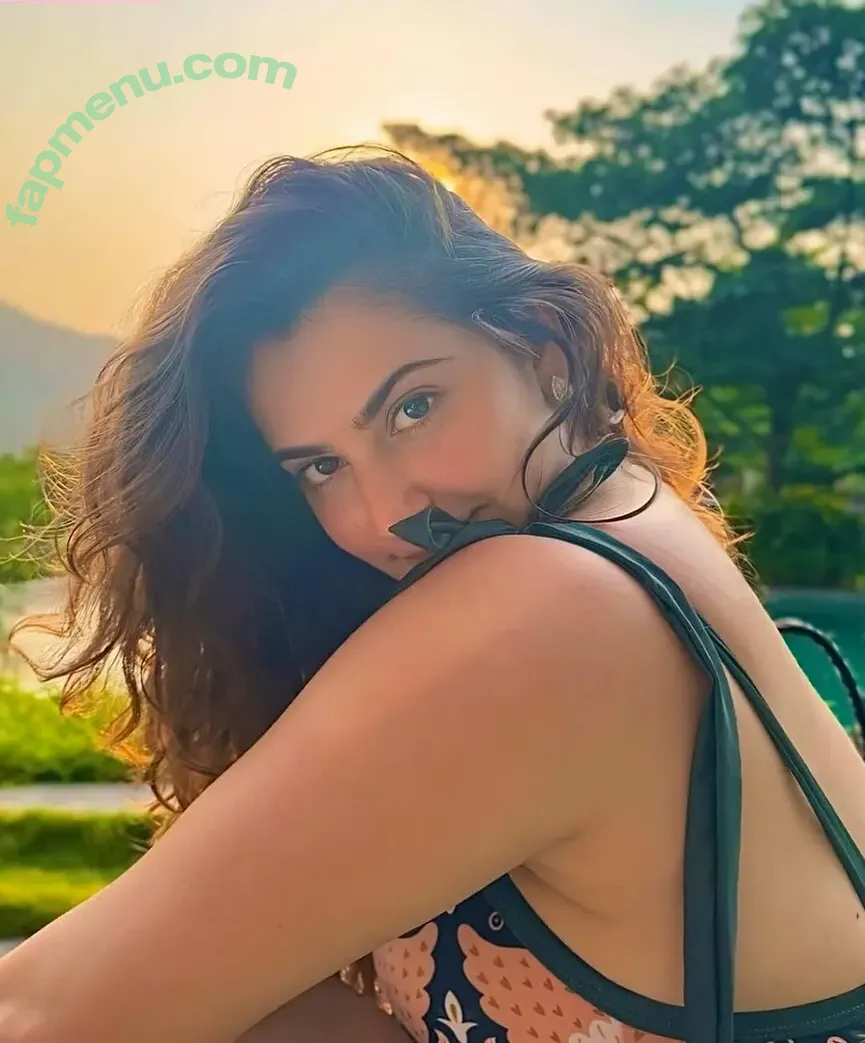 Shivaleeka Oberoi nude photo #0018 (shivaleekaoberoi)