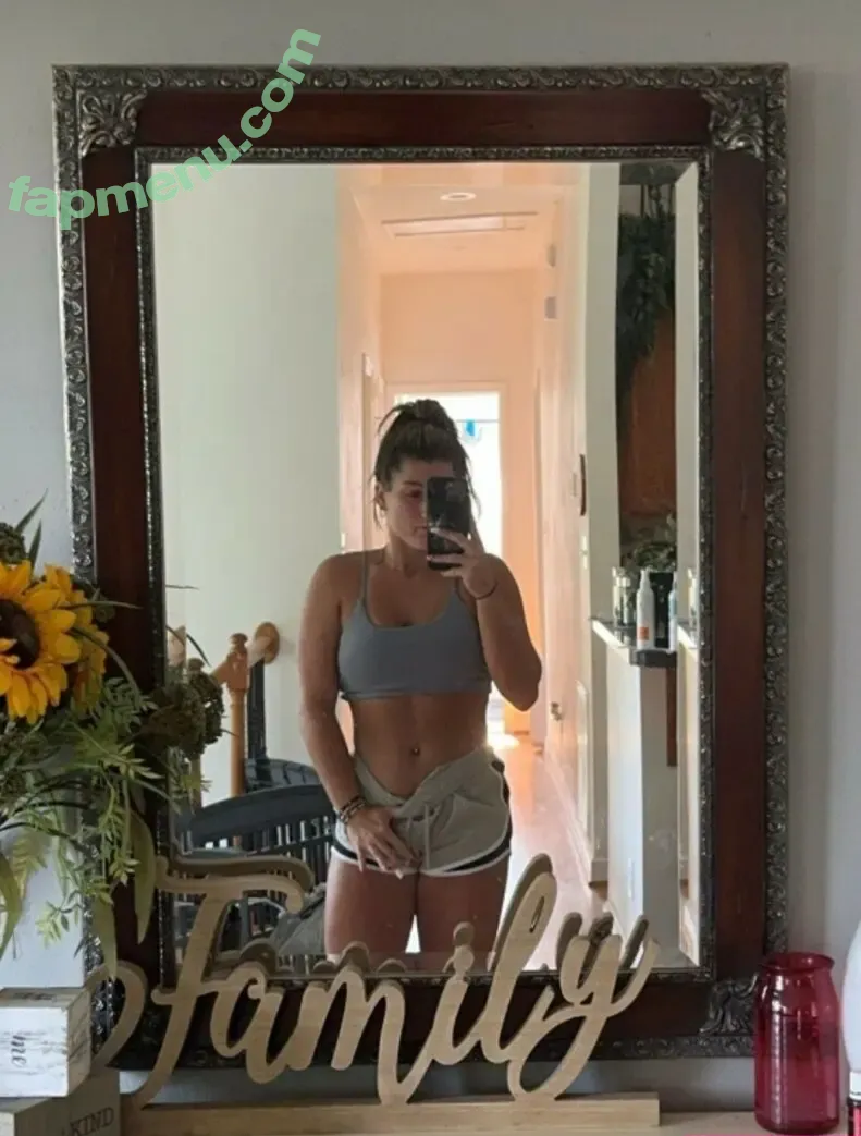 Short_Mcnugget nude photo #0096 (Kayley / kayleygunner)