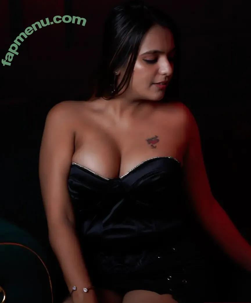 Shreyal Pandey nude photo #0014 (shreyalpandey)