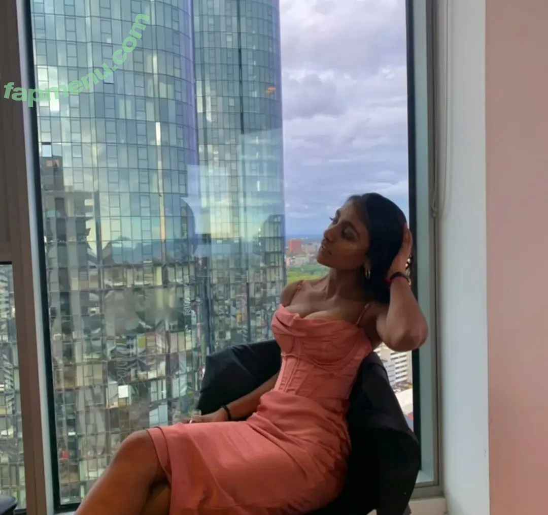 shreyanaidoo nude photo #0205 (shreyanaidoo)