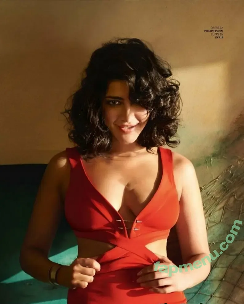 Shruti Hassan nude photo #0001 (Shruti Hassan)
